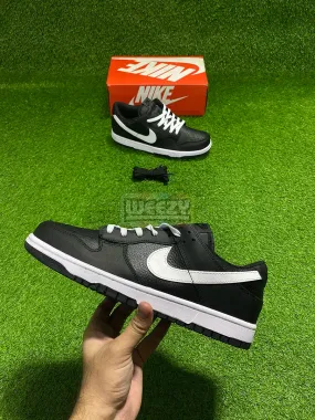 Dunk Low (Reverse Panda) (Blk/W)