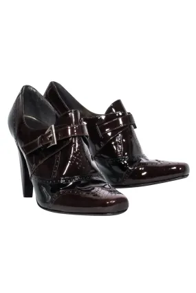 Stuart Weitzman - Brown Patent Leather Oxford Style Pump w/ Buckle Sz 8.5