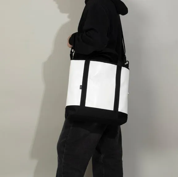 UNBEGUN Tote Bag White